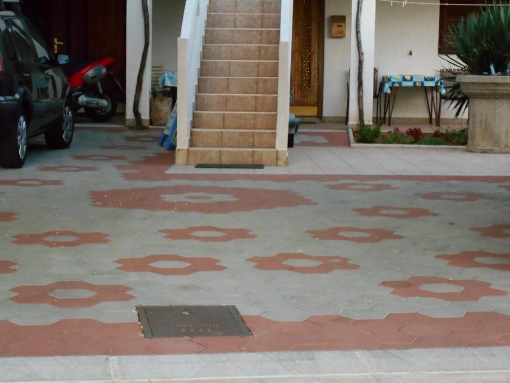 Apartments U Kapetana Punat Exterior photo