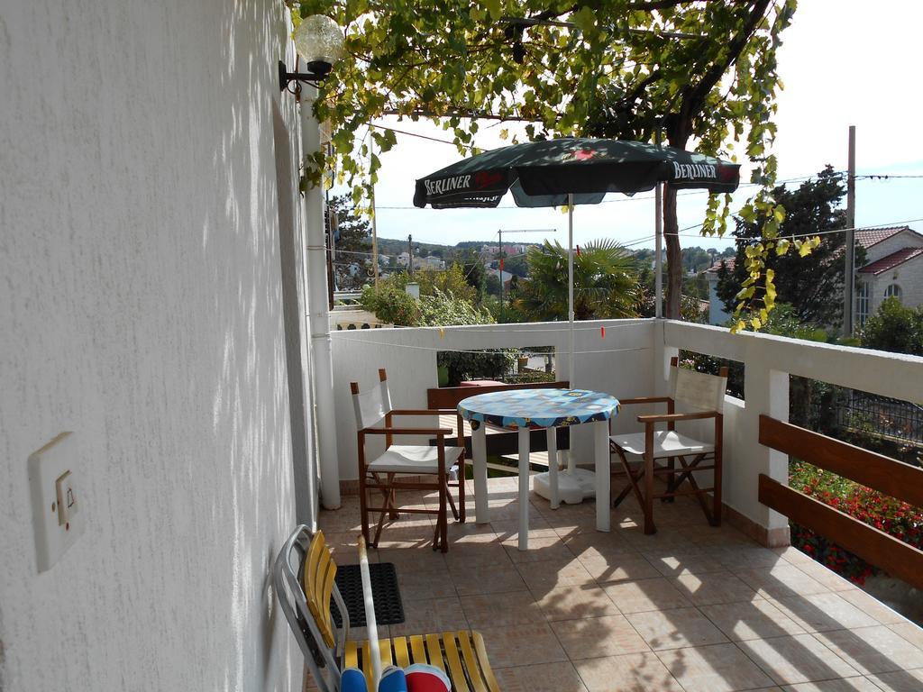 Apartments U Kapetana Punat Exterior photo