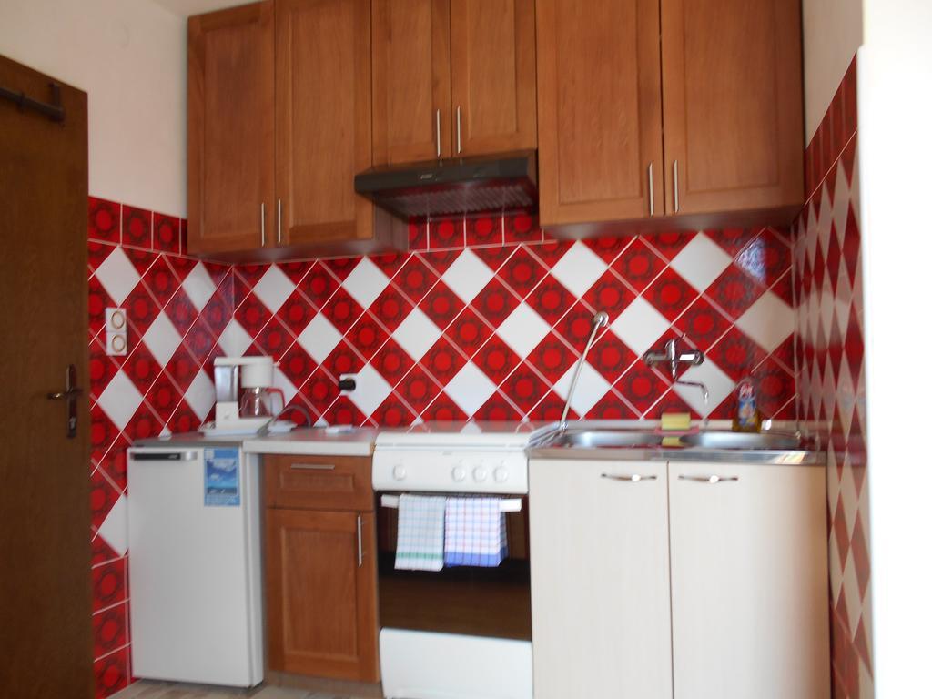Apartments U Kapetana Punat Exterior photo